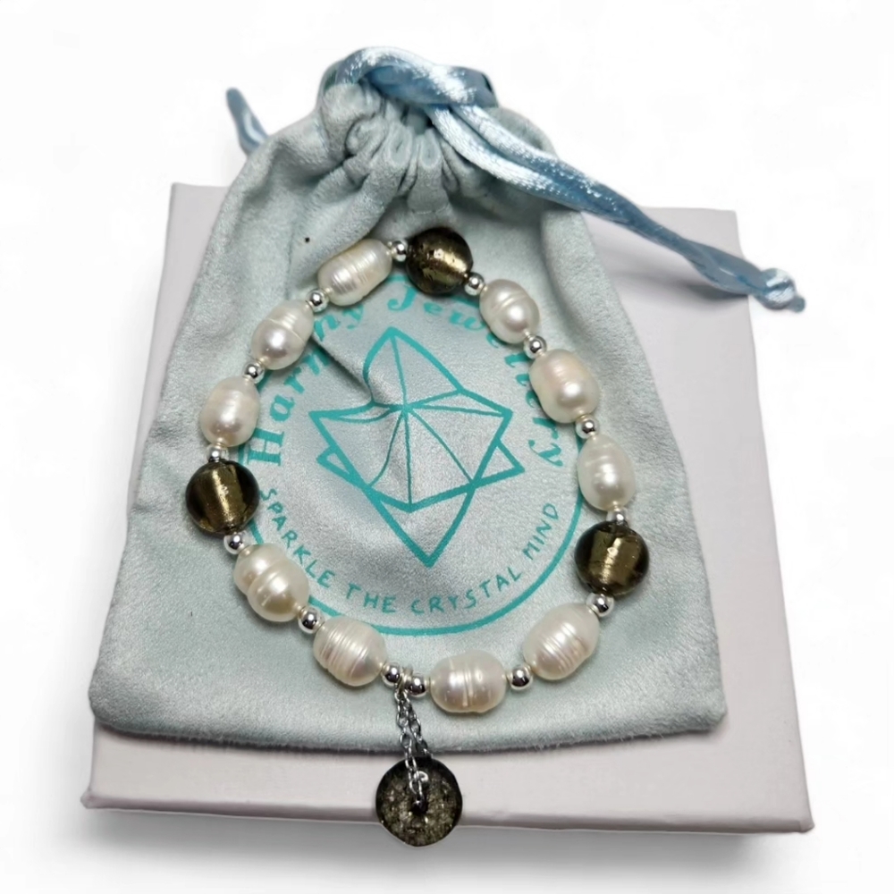 Freshwater Pearl, Murano Glass and Quartz bracelet